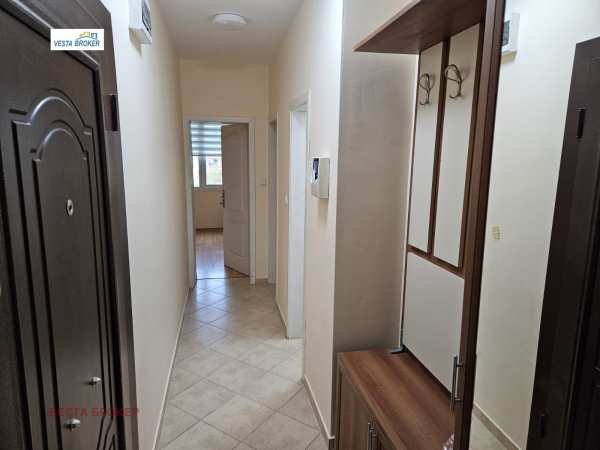 Дава под наем 3-стаен, гр. кърджали, център