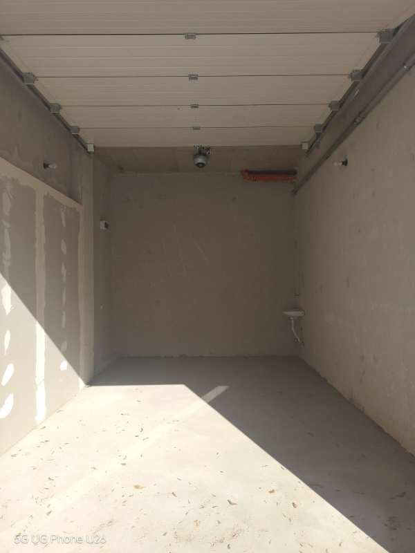 Дава под наем гараж, паркомясто, гр. плевен, идеален център