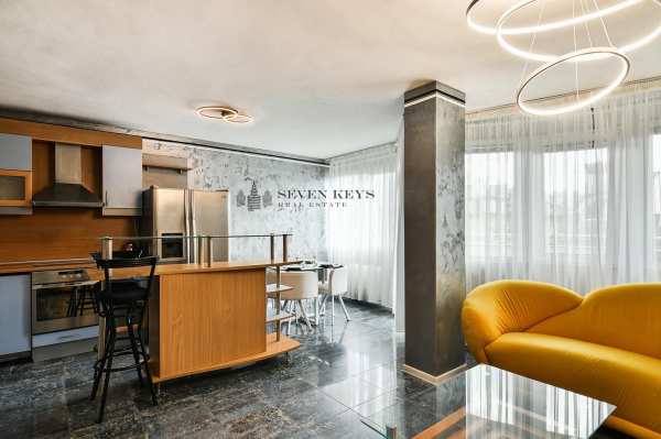 Дава под наем многостаен, гр. варна, център