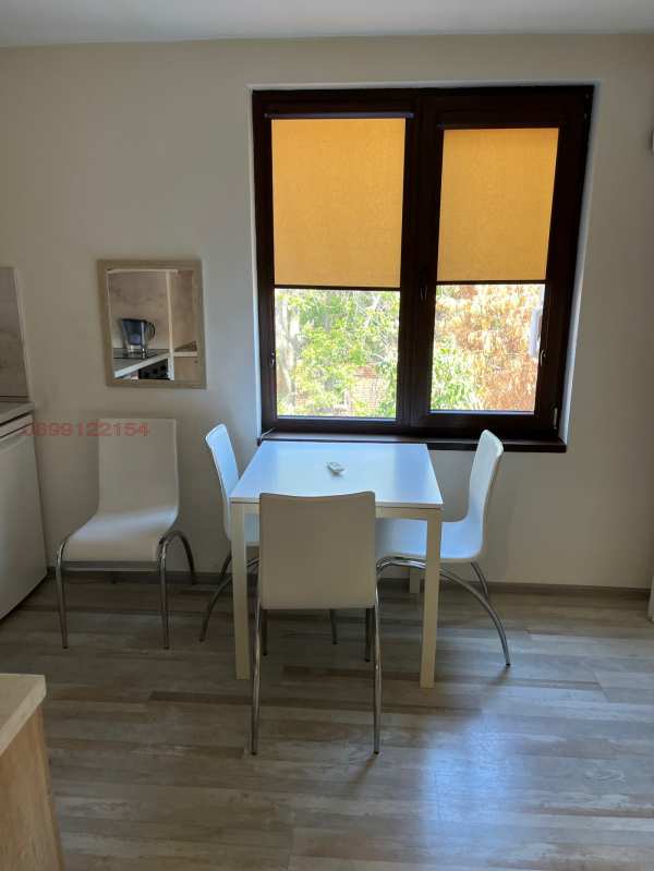 Дава под наем ателие, таван, гр. софия, хаджи димитър