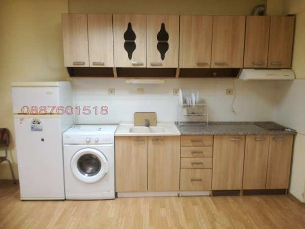 Дава под наем 1-стаен, гр. пазарджик, идеален център