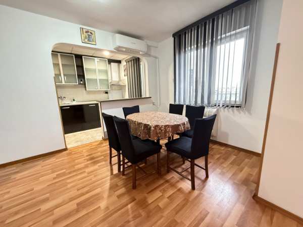 Дава под наем 4-стаен, гр. русе, дружба 2