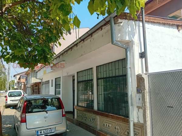 Дава под наем  магазин град Монтана, Широк център
      80 кв.м