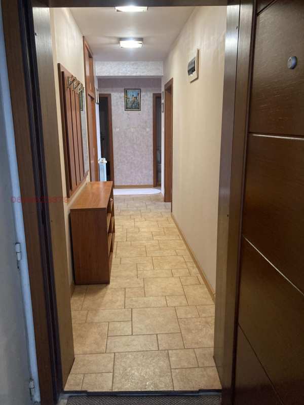 Дава под наем 3-стаен, гр. русе, централен южен район