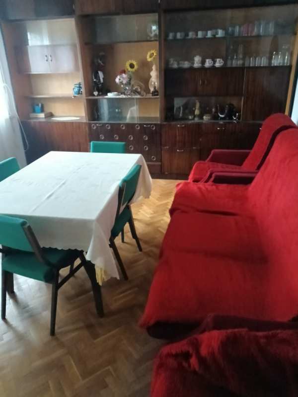 Дава под наем 4-стаен, гр. разград, варош