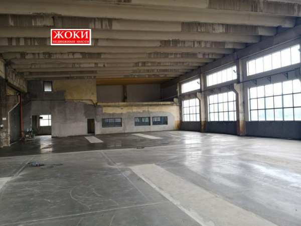 Дава под наем  склад град Перник, Мошино
      2000 кв.м