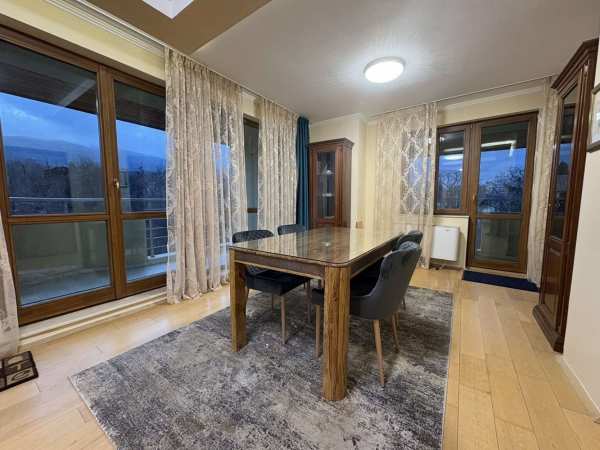 Дава под наем 4-стаен, гр. софия, симеоново