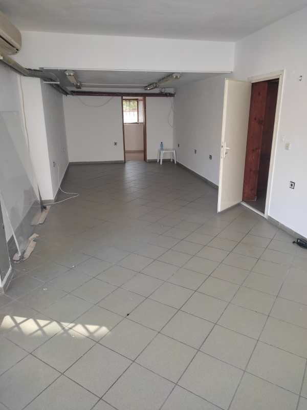 Дава под наем офис, гр. хасково, училищни