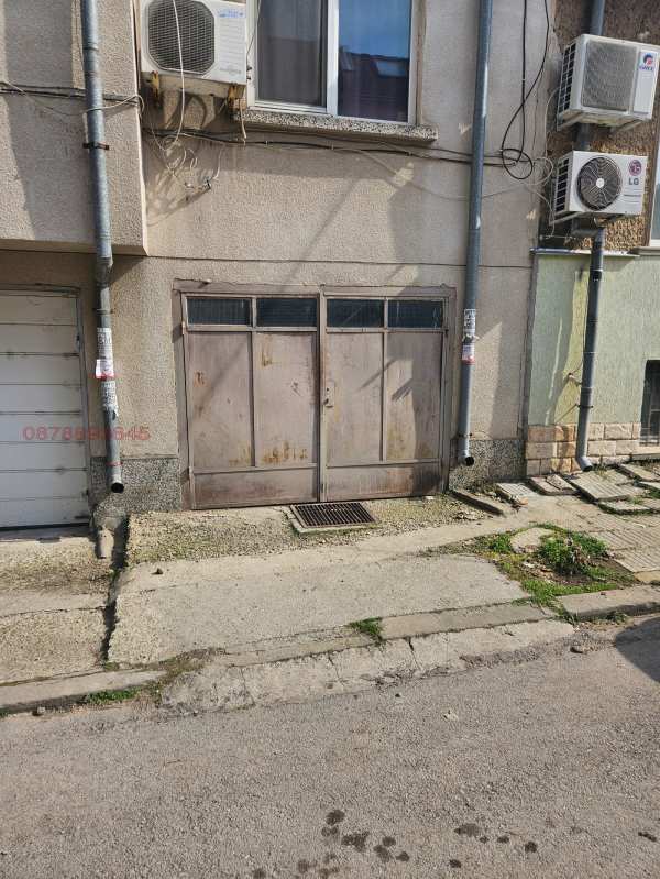 Дава под наем гараж, паркомясто, гр. плевен, идеален център