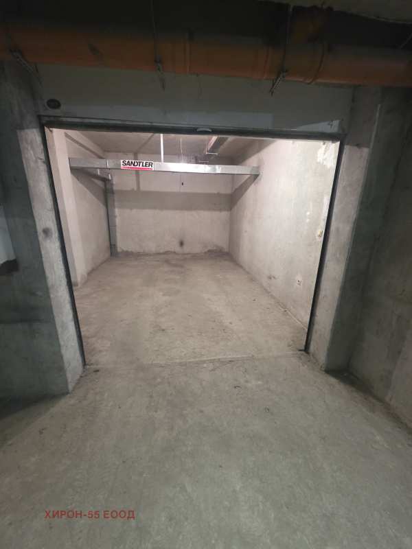 Дава под наем гараж, паркомясто, гр. софия, изток