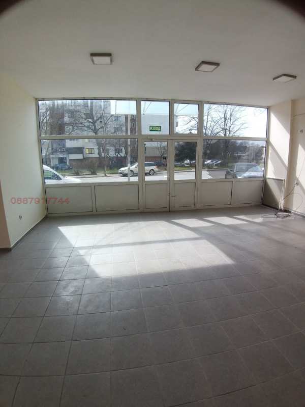 Дава под наем магазин, гр. козлодуй, област враца