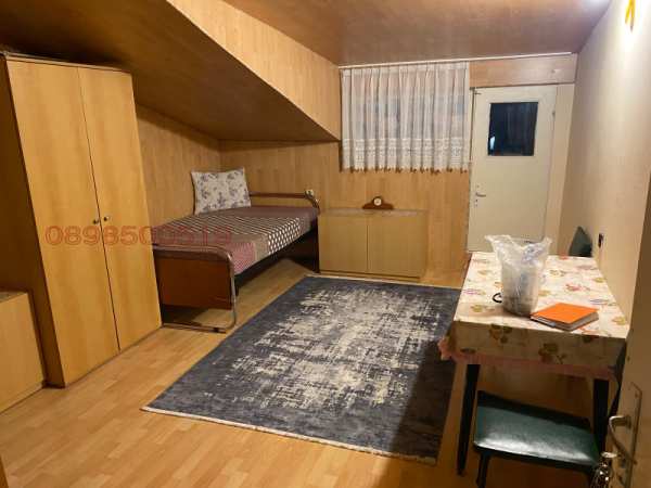 Дава под наем ателие, таван, гр. русе, дружба 1