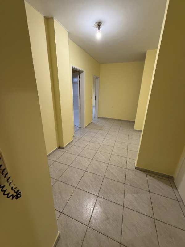 Дава под наем 4-стаен, гр. русе, хъшове