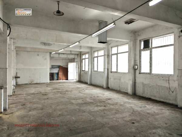 Дава под наем склад, гр. пловдив, индустриална зона - юг