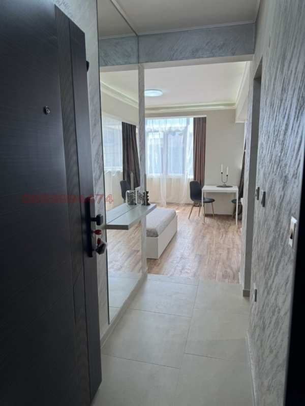 Дава под наем 1-стаен, гр. търговище, център