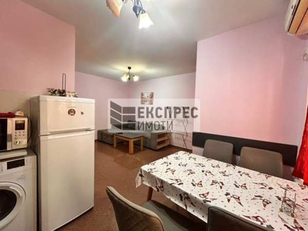 Дава под наем 3-стаен, гр. варна, център