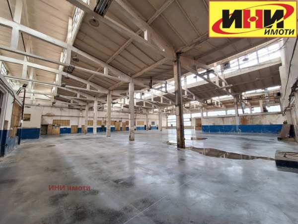 Дава под наем склад, гр. русе, здравец изток