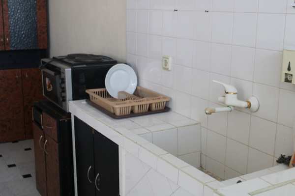 Дава под наем 3-стаен, гр. разград, център