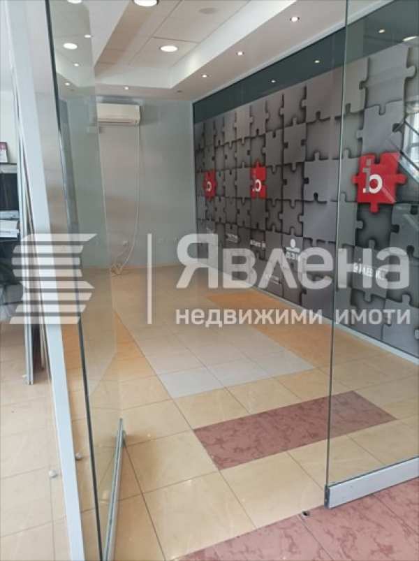 Дава под наем офис, гр. бургас, център