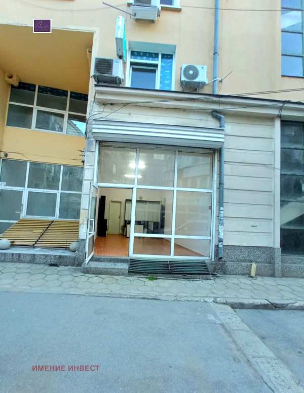 Дава под наем магазин, гр. русе, център