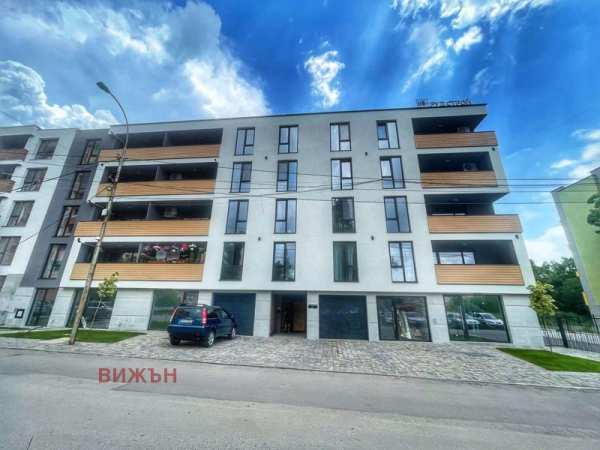 Дава под наем 2-стаен, гр. перник, изток