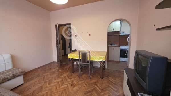 Дава под наем 2-стаен, гр. велико търново, център