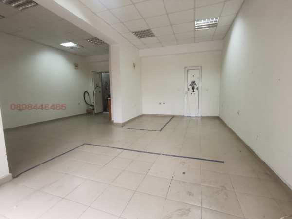 Дава под наем бизнес имот, гр. варна, колхозен пазар