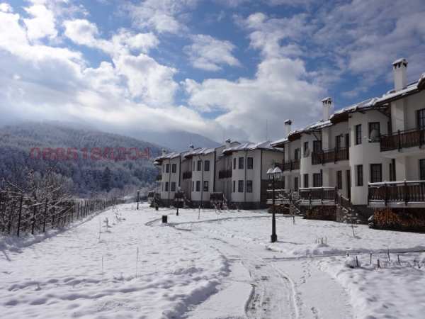 Дава под наем 4-стаен, гр. банско, област благоевград