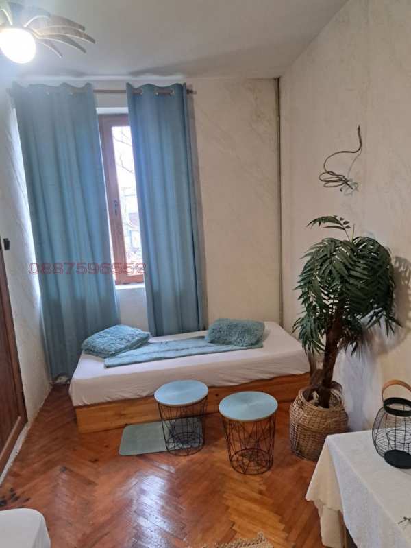 Дава под наем многостаен, гр. панагюрище, област пазарджик