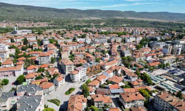 Дава под наем склад, гр. севлиево, област габрово