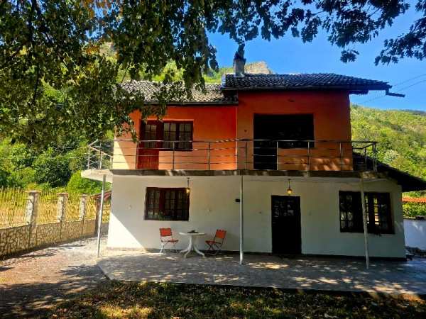 Продава  къща с. Рибарица, област Ловеч
      125 кв.м