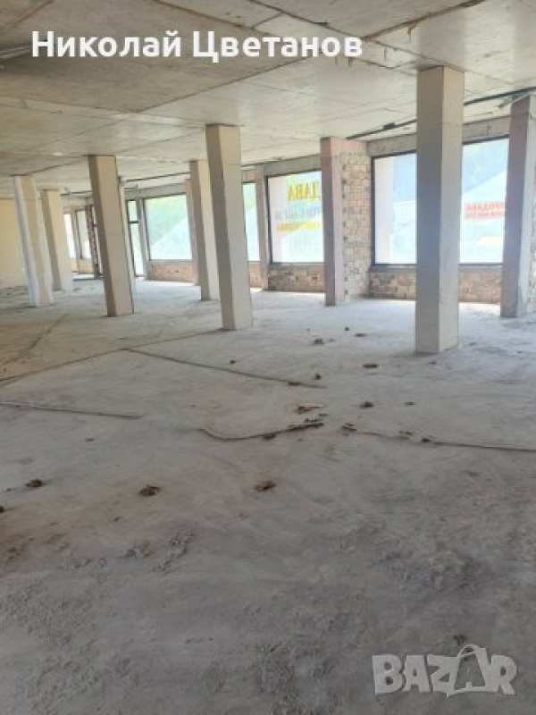 Отдавам под наем търговска площ магазин