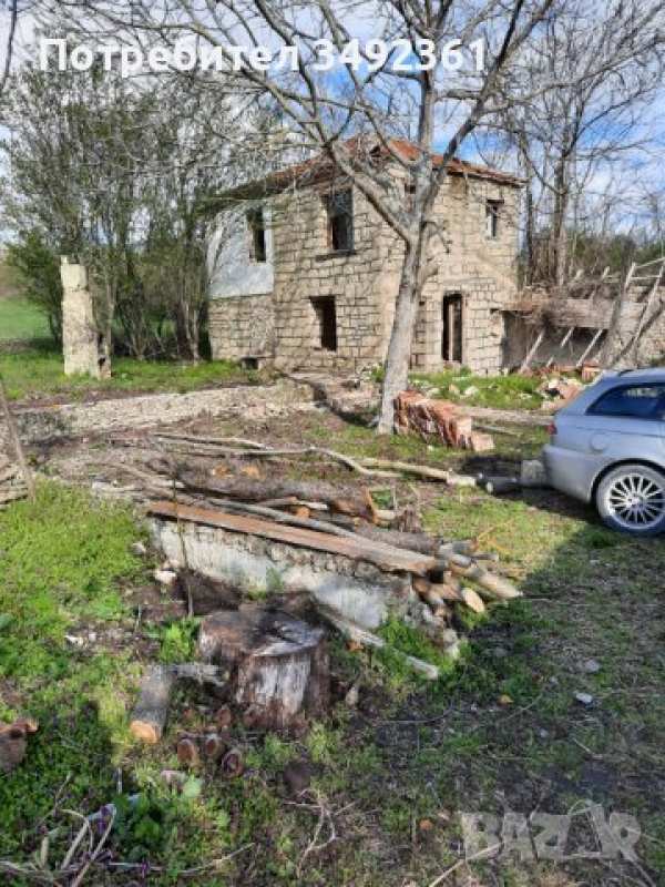 Продавам каменна къща 92кв.м с двор 1810кв.м с.манастир, област варна