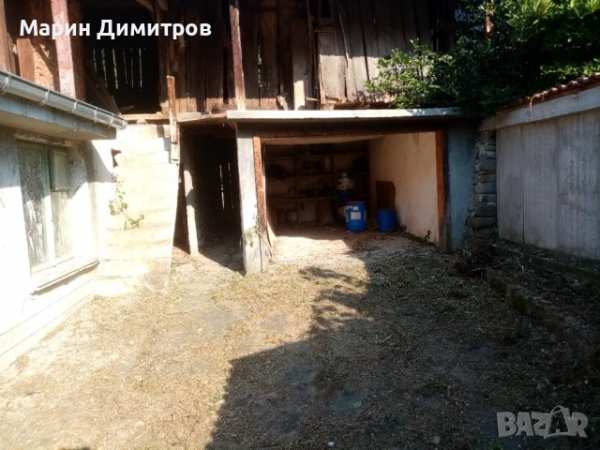 Продавам къща с двор до троянския манастир
