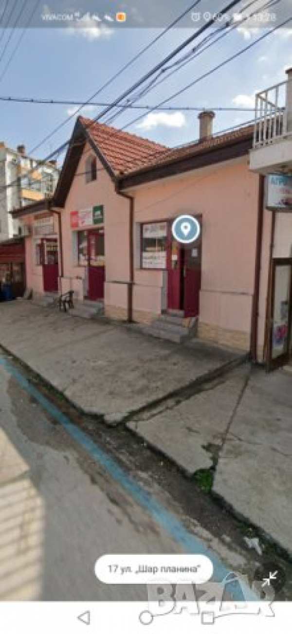 Отдава търговско помещение под наем срещу общински пазар