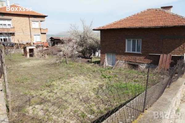 Парцел за строж