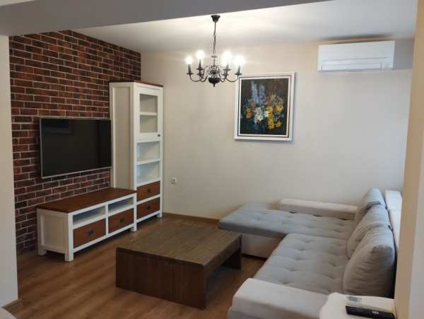 Луксозен апартамент под наем