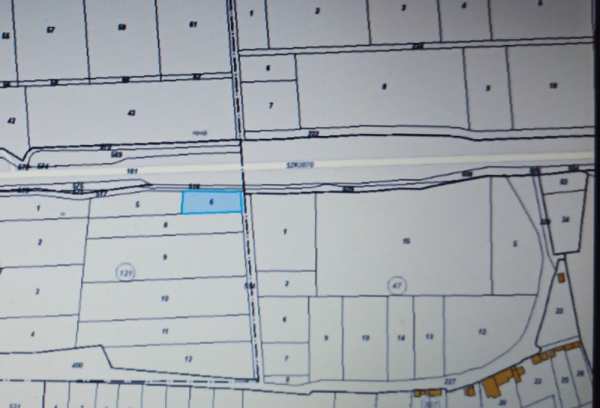 Земеделска земя на новия път за язовира