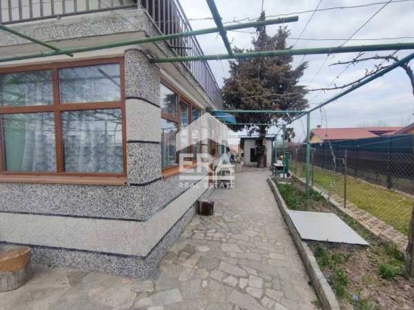 Кокетна вила на Кенана