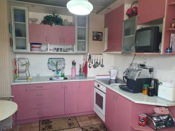 2ст+кухня,монолит,75 кв.м.,ет.4,ПВЦ дограма,много добър,Абаята
