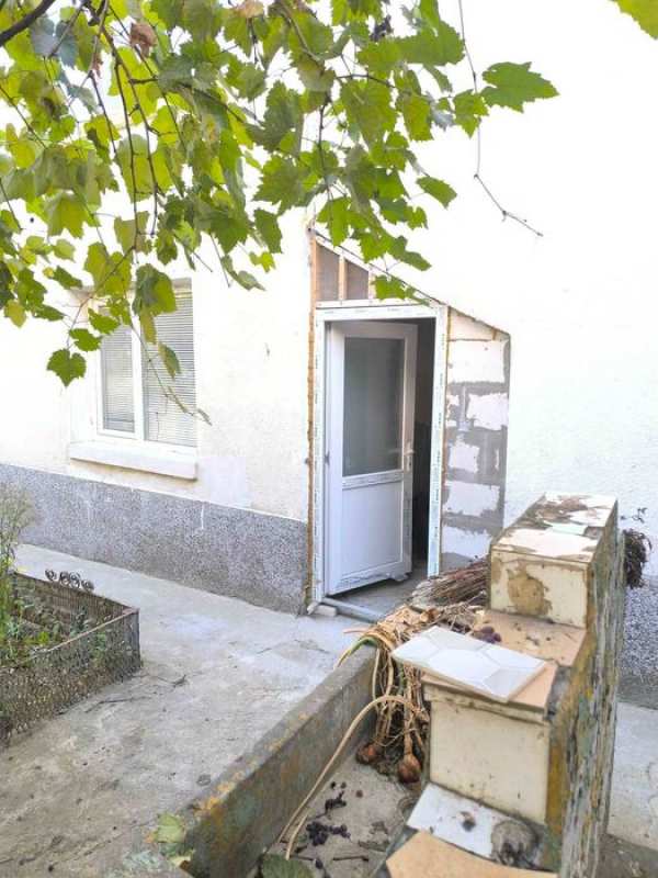 Етаж от къща в кв. Аспарухово