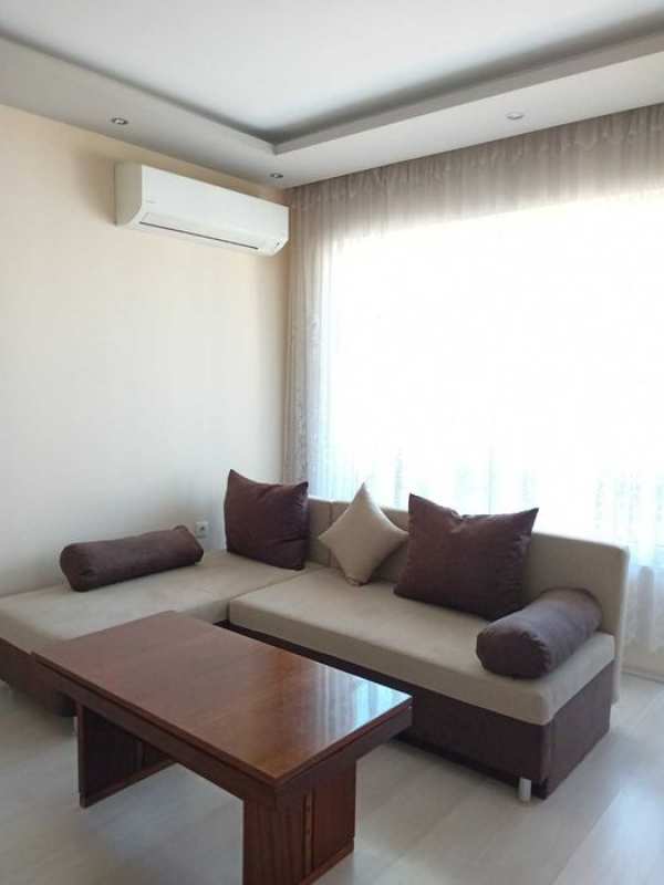 Давам апартамент под наем