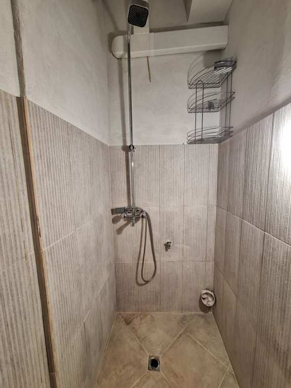 Обзав. стая със собствена баня за момиче / студентка до метро Сердика