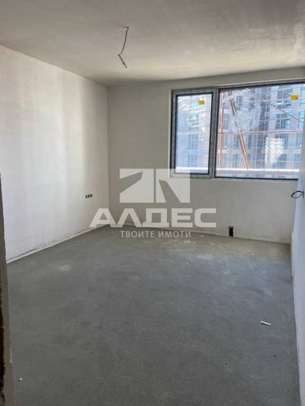 Продава се чисто нов тристаен ап. в Люлин 5!