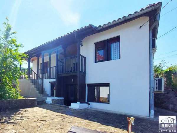 115854 Напълно обзаведена, реновирана двуетажна къща в  Самоводене