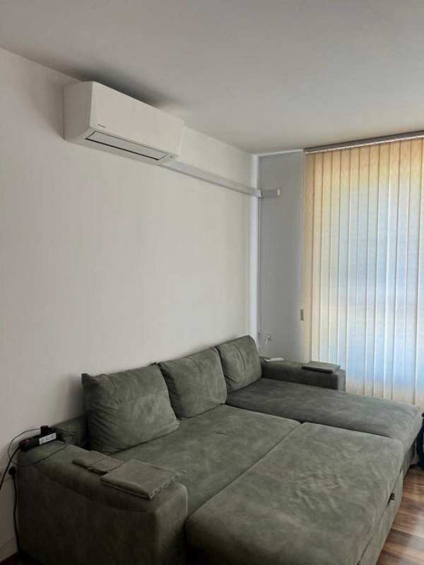 Просторен тристаен апартамент с паркомясто в м-ст Траката