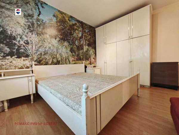 Четиристаен апартамент за продажба кв. Дружба 3