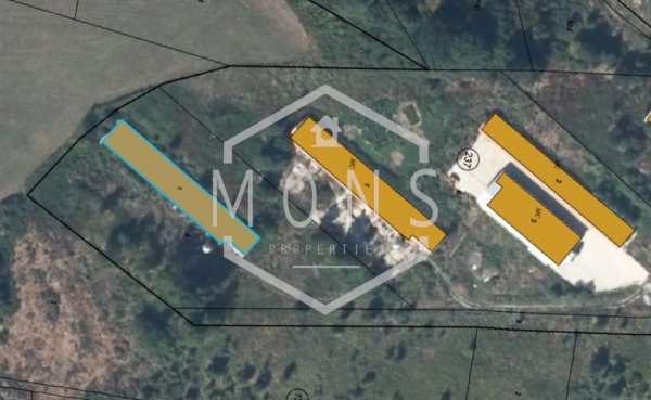 Пром. помещение в Габрово, област-с.Сенник площ 2144 цена 449000