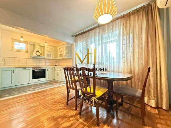 Страхотен тристаен апартамент до хотел Аква в ж.к. Лазур