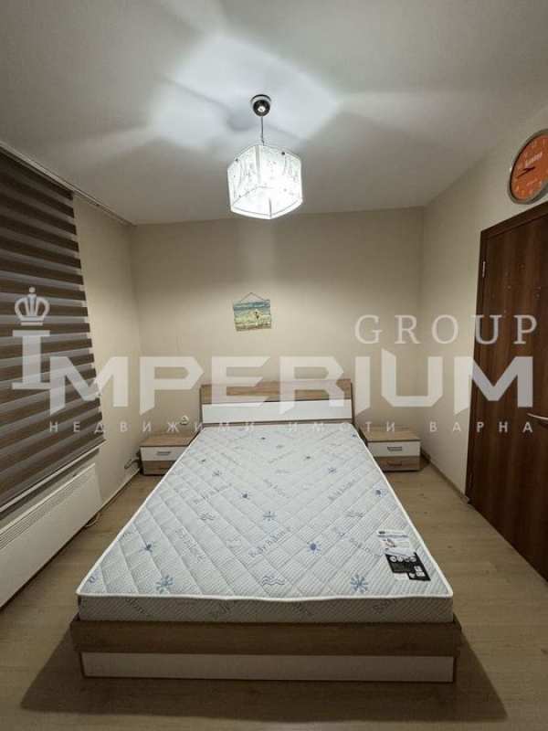 Двустаен обзаведен апартамент под наем в района на Цветен квартал, гр